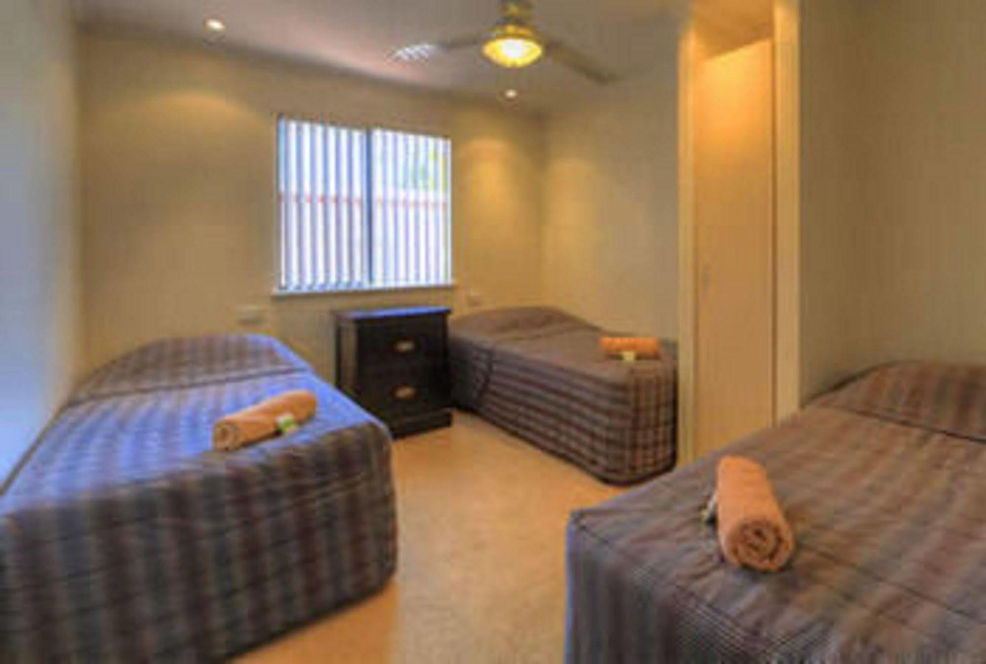 Central Caravan Park Perth Exteriör bild