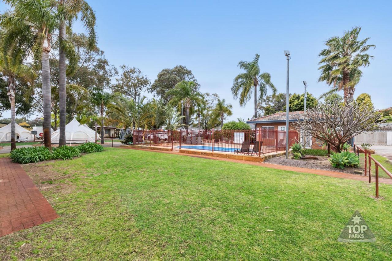 Central Caravan Park Perth Exteriör bild